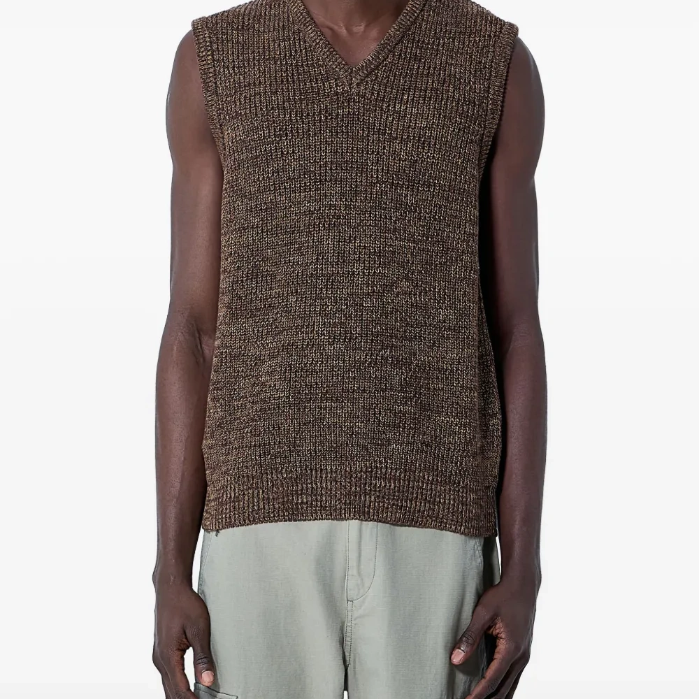 трикотажный жилет с V-образным вырезом