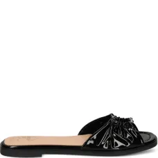 Сандалии со сборками