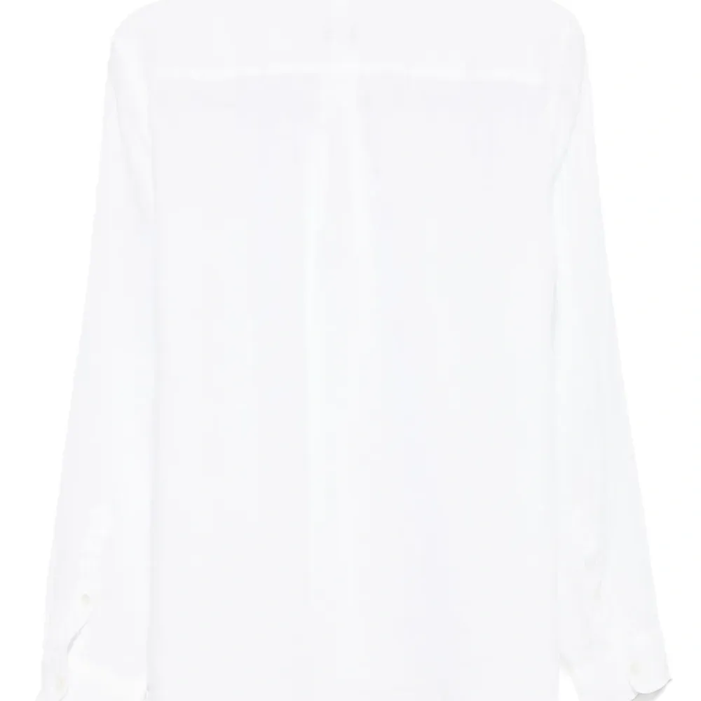 Льняная рубашка