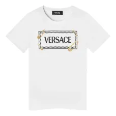 Футболка с логотипом