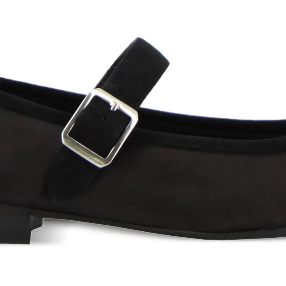 балетки Constance из коллаборации с Reqins