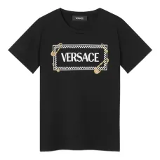 Футболка с логотипом