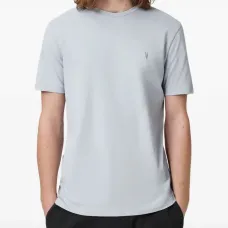 Футболка с вышитым логотипом