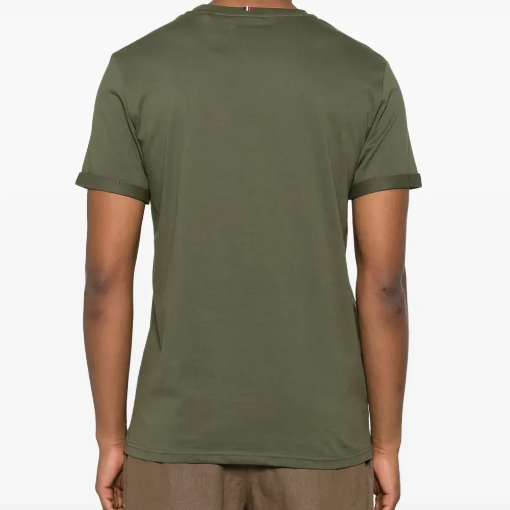 Футболка с круглым вырезом Футболка с круглым вырезом