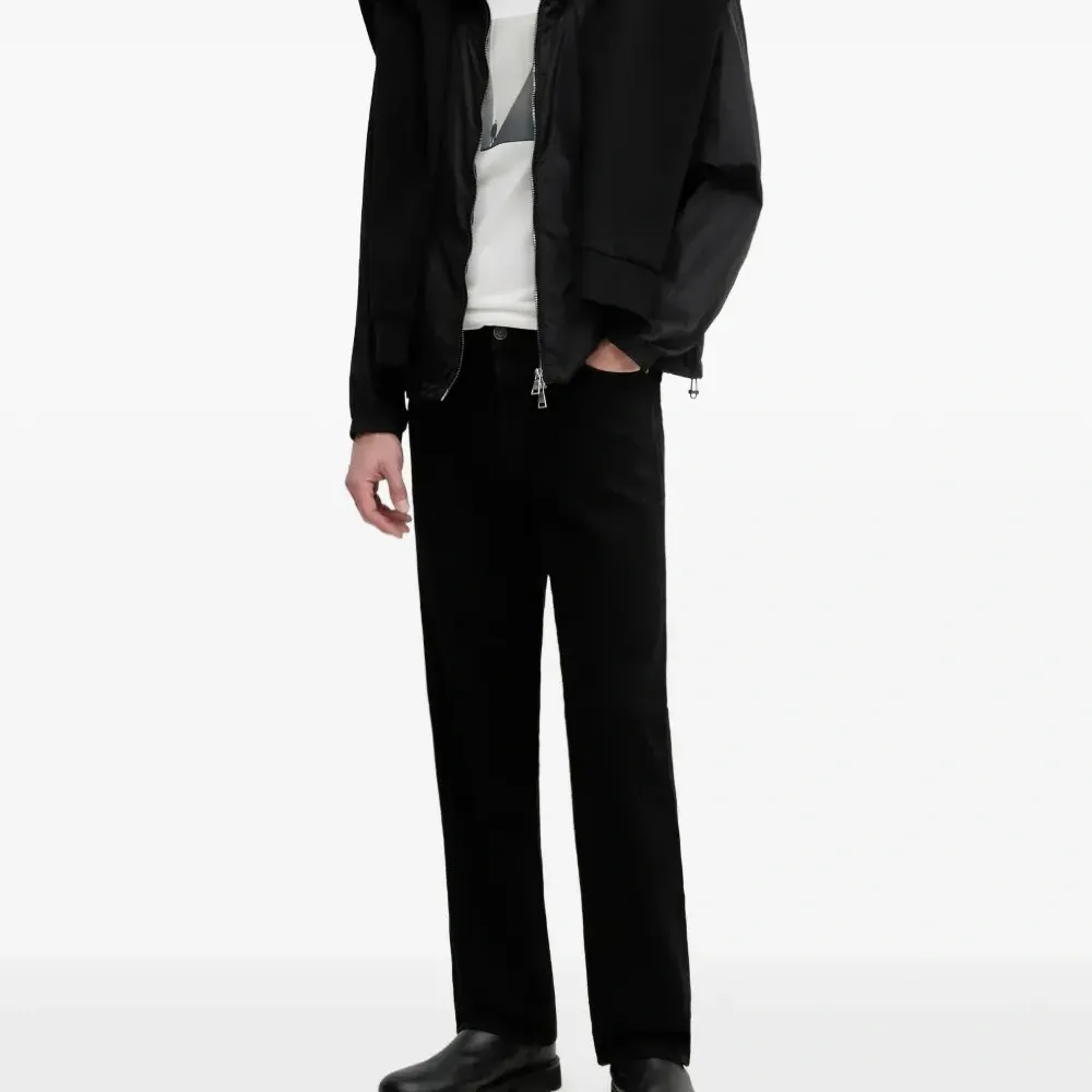 Куртка с капюшоном и нашивкой с логотипом