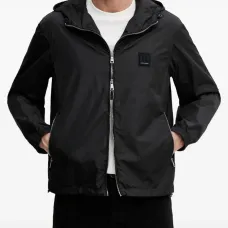 Куртка с капюшоном и нашивкой с логотипом Куртка с капюшоном и нашивкой с логотипом