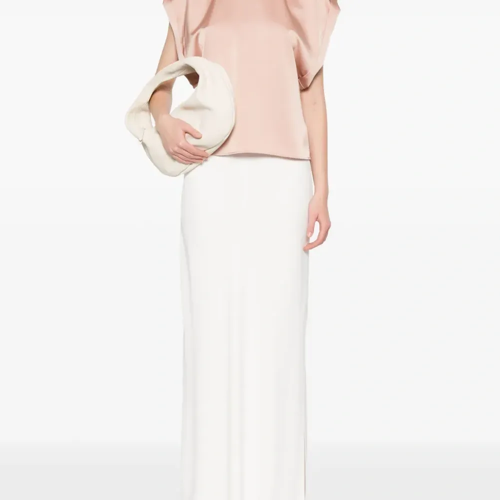 Атласная блузка Атласная блузка