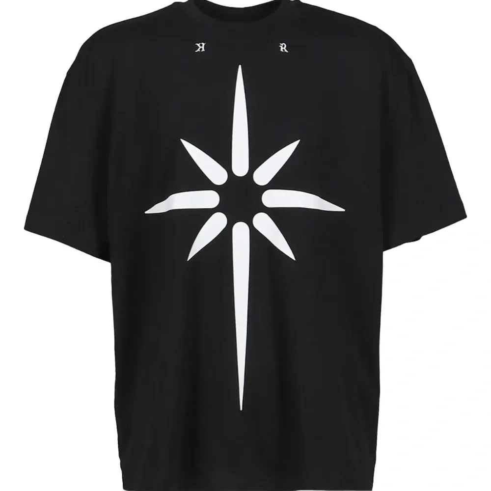 Футболка оверсайз с графичным принтом