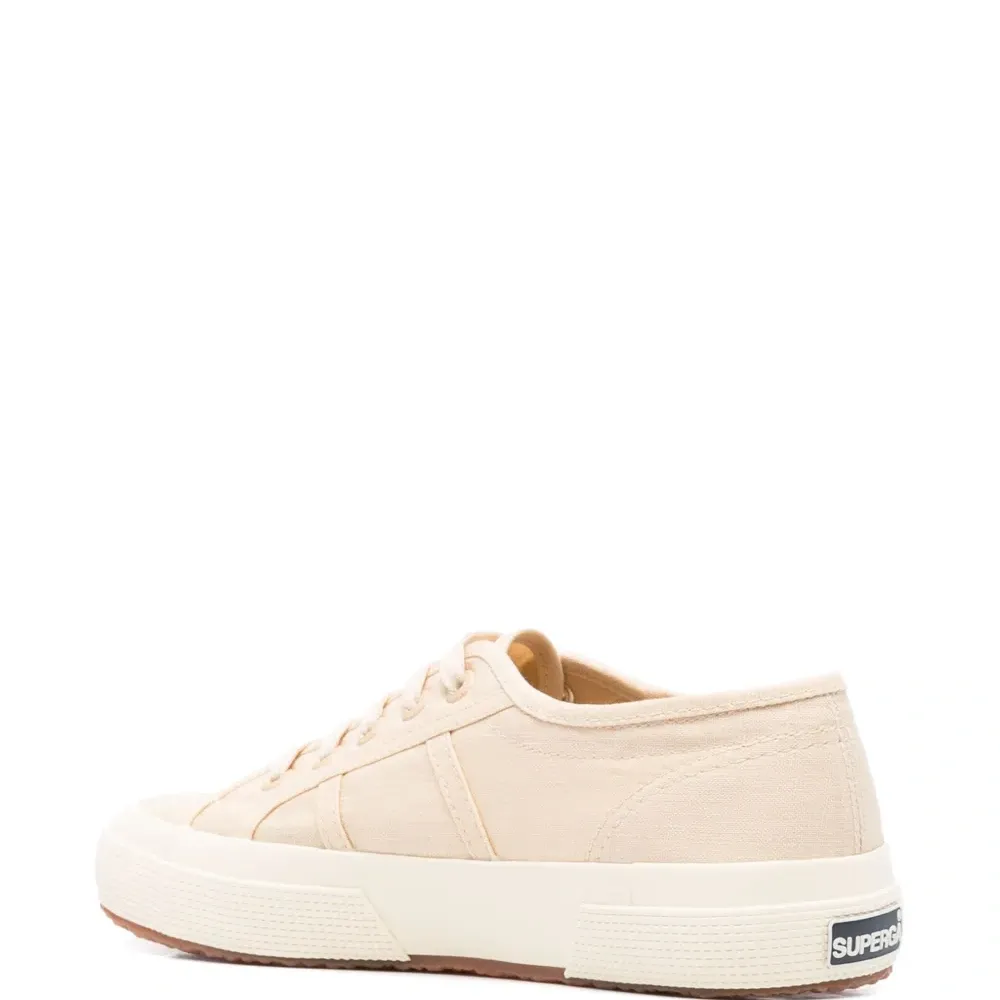 Льняные кроссовки