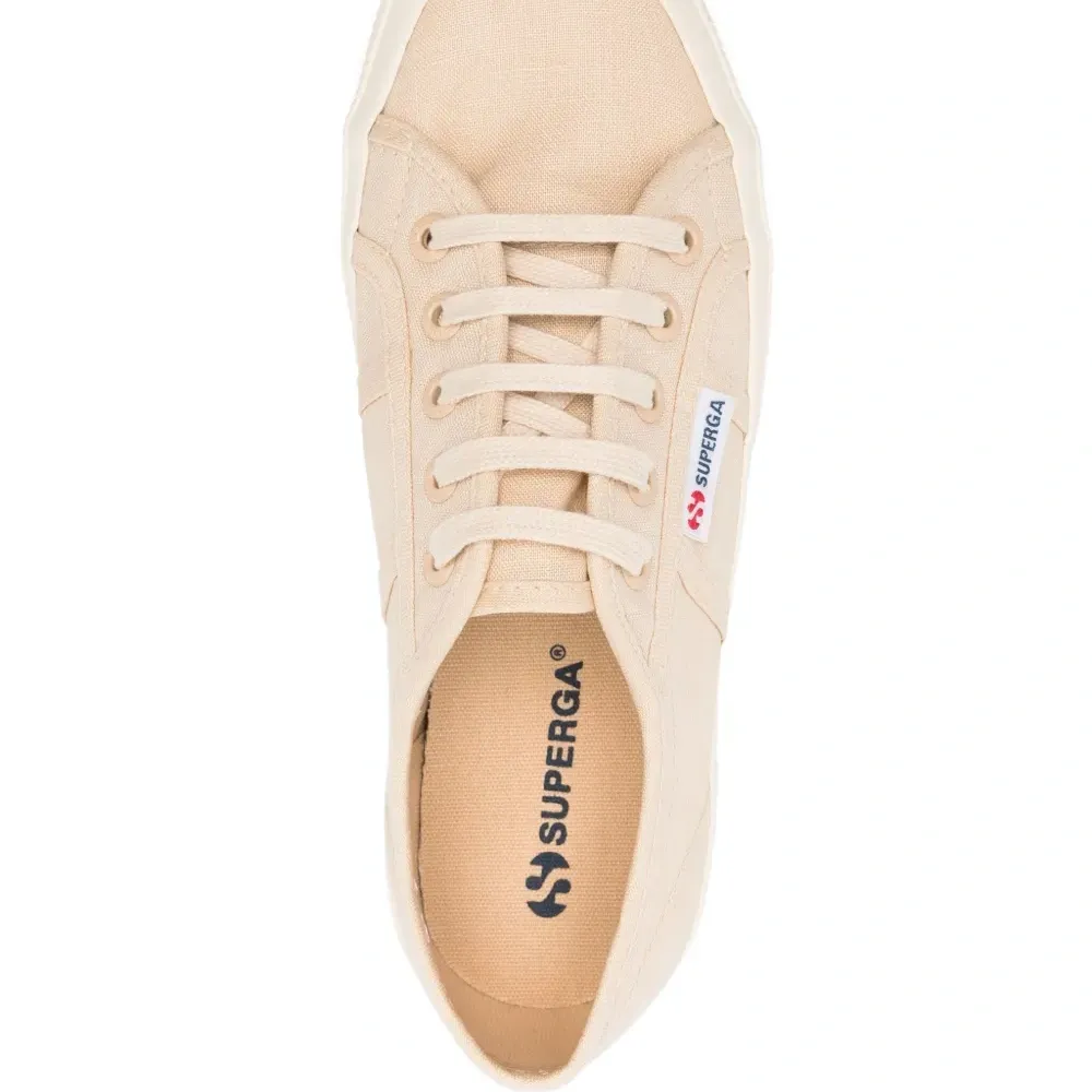 Льняные кроссовки