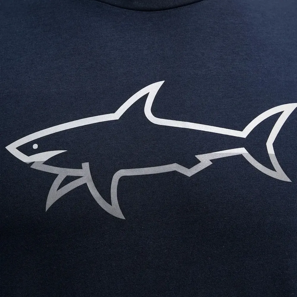 Футболка с логотипом