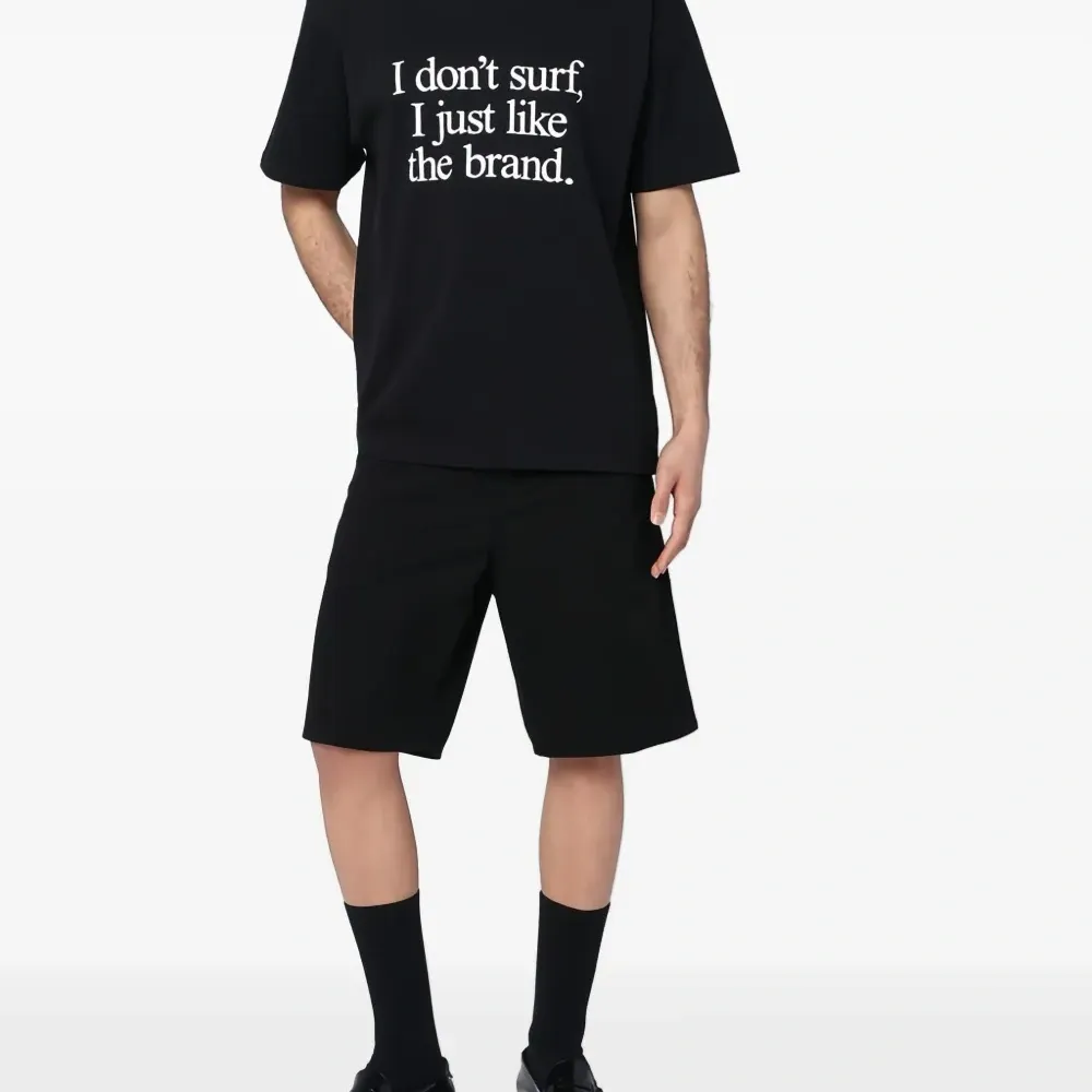 Футболка с графичным принтом Футболка с графичным принтом