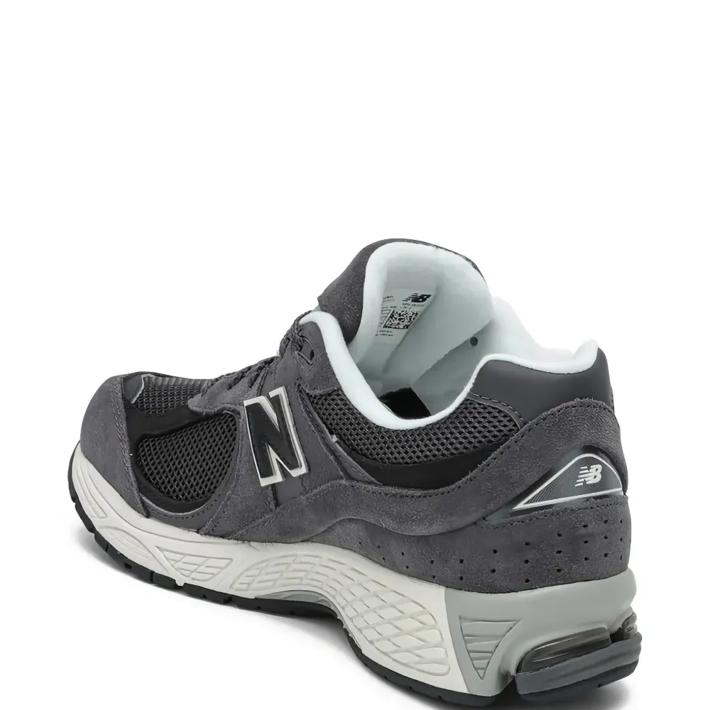 Кроссовки 2002