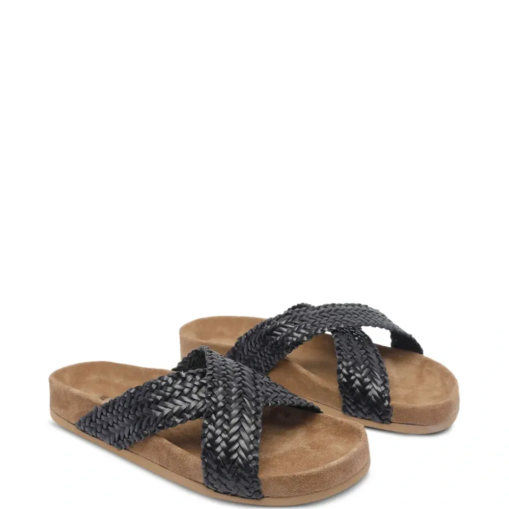 Сандалии на резиновой подошве