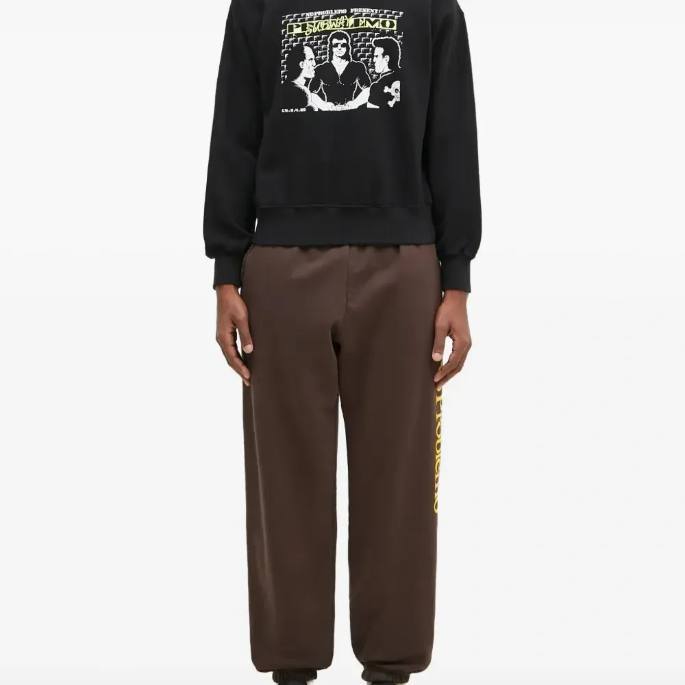 Толстовка с графичным принтом