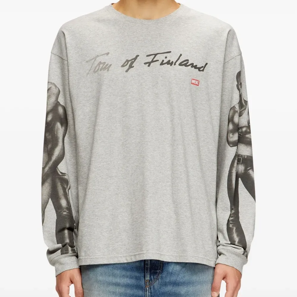 толстовка Foundation Box из коллаборации с Tom of Finland