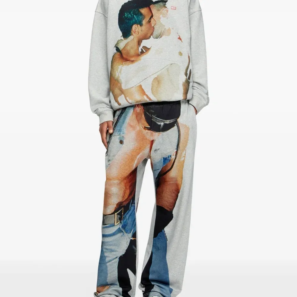 худи с принтом Kiss из коллаборации с Tom of Finland Foundation