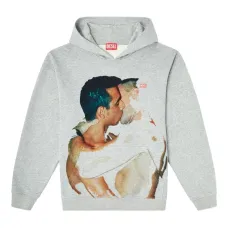 худи с принтом Kiss из коллаборации с Tom of Finland Foundation