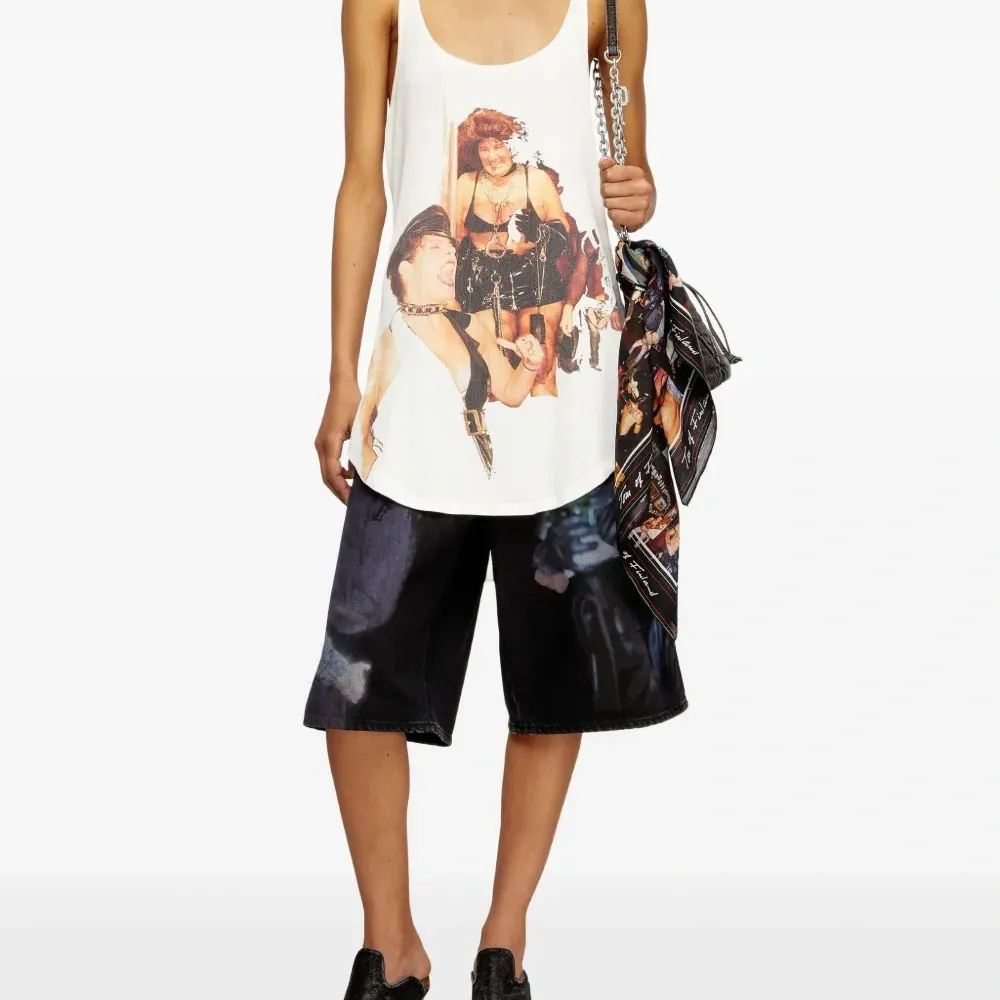 топ T-Shanry из коллаборации с Tom of Finland Foundation