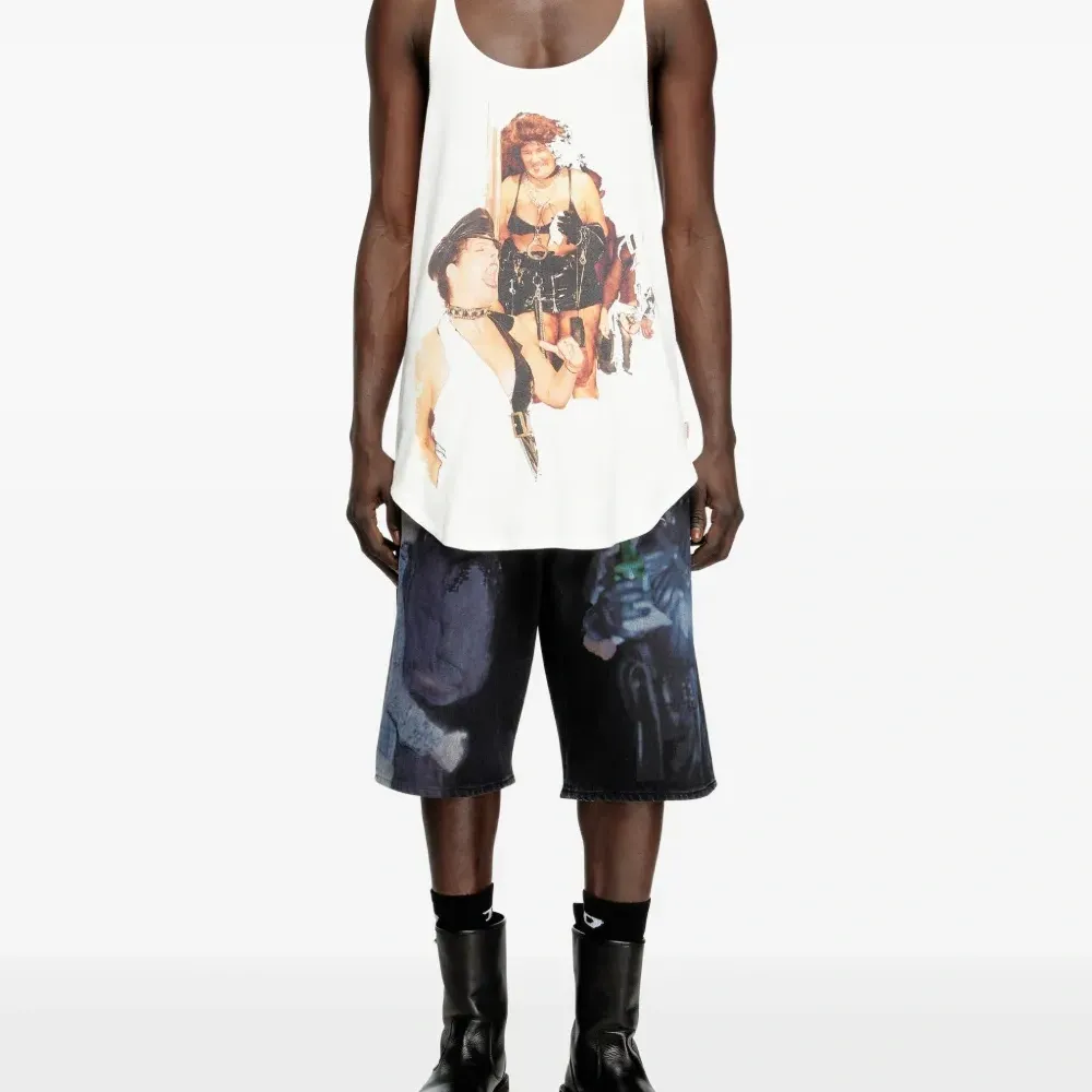 топ T-Shanry из коллаборации с Tom of Finland Foundation