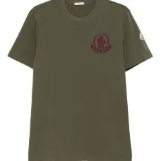 Футболка с вышитым логотипом