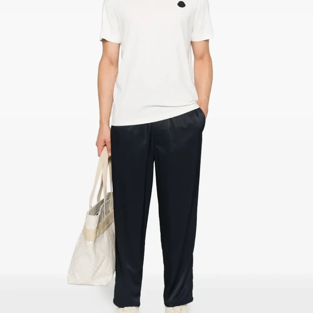 Футболка с нашивкой-логотипом Футболка с нашивкой-логотипом