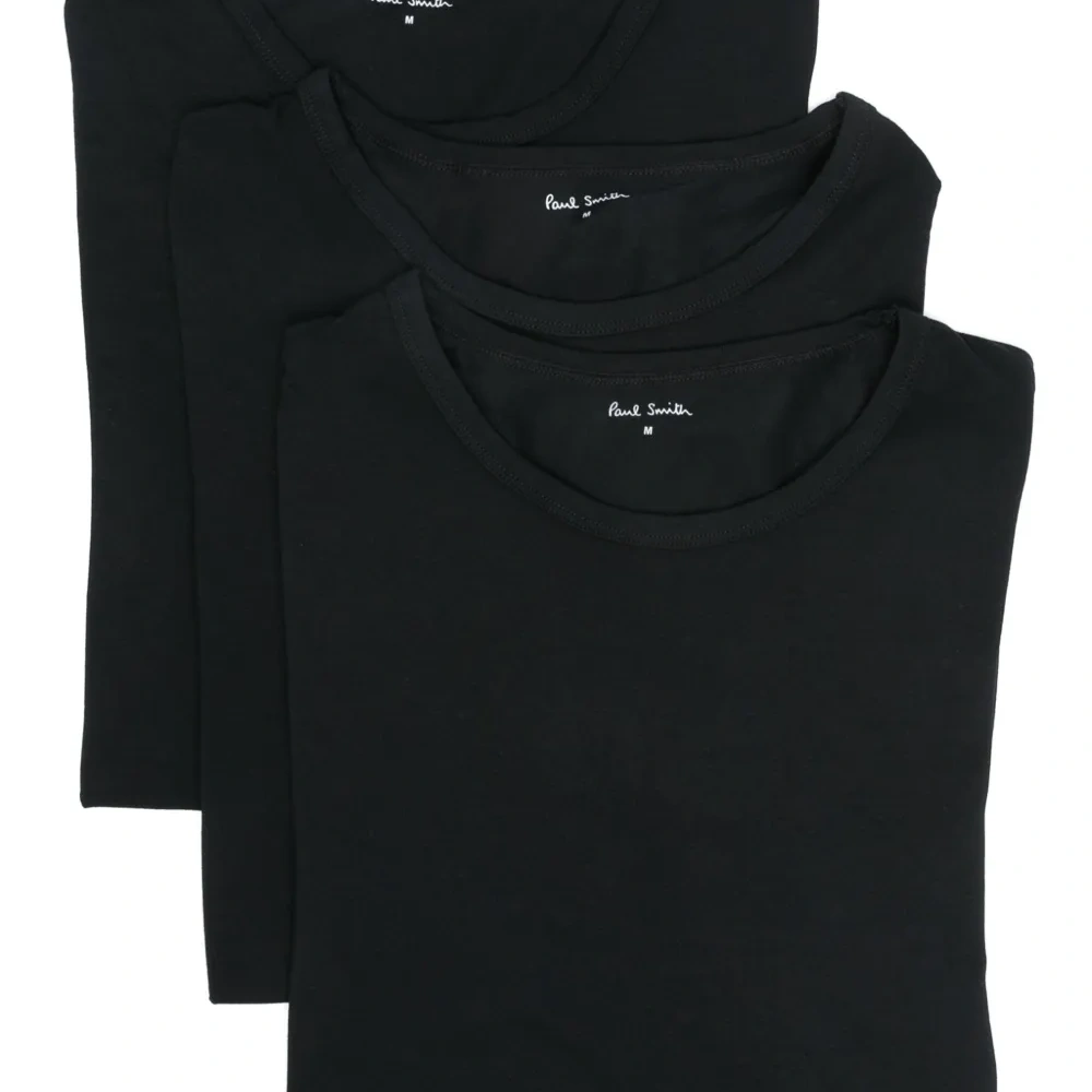 Комплект из трех футболок