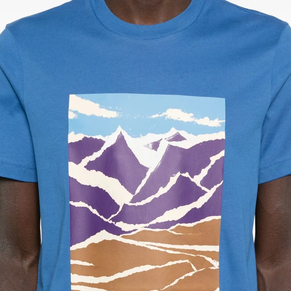 Футболка с графичным принтом Футболка с графичным принтом