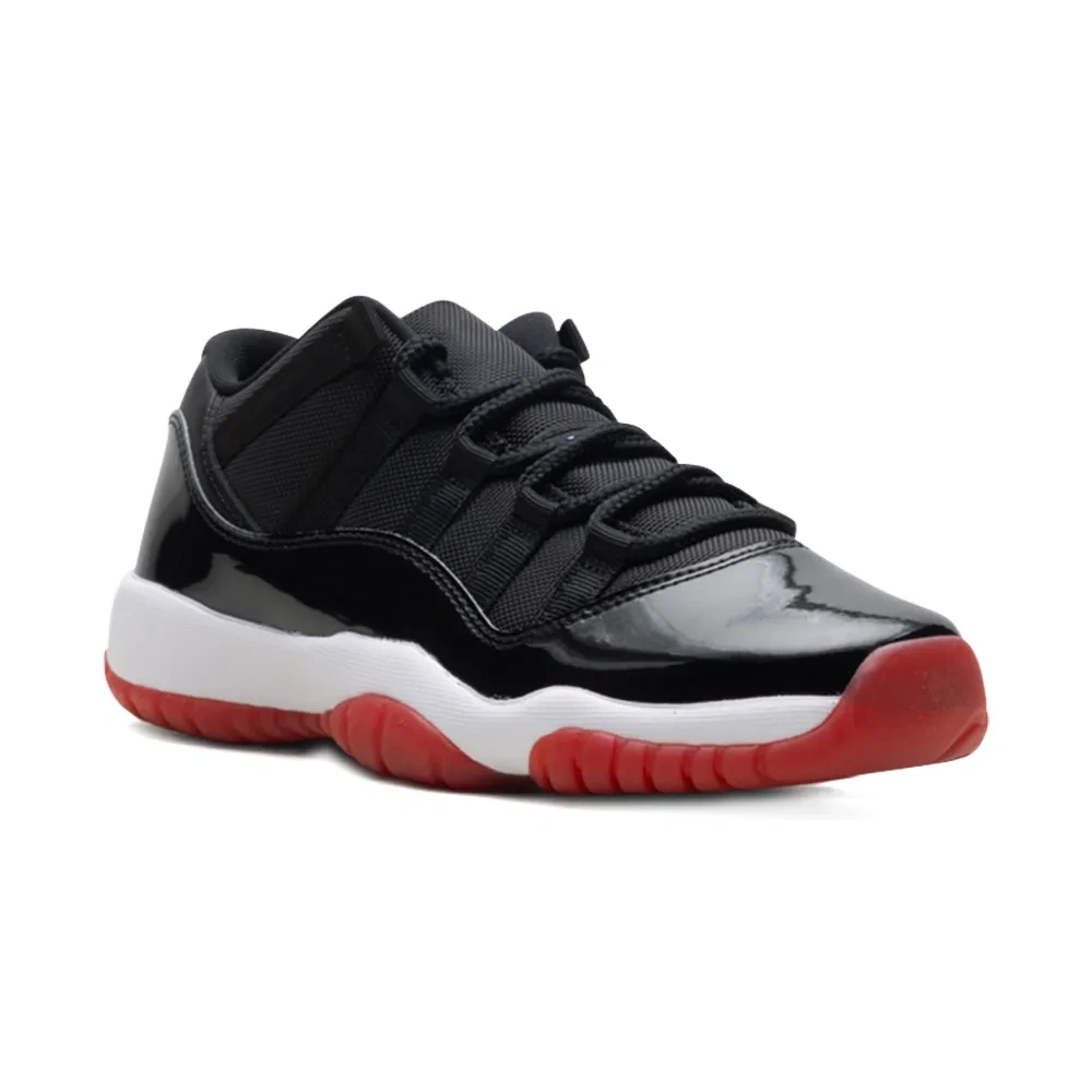Кроссовки Air Jordan 11 Retro Low Bred GS Black/White/Varsity Red Кроссовки Air Jordan 11 Retro Low Bred GS Black/White/Varsity Red