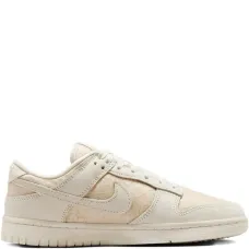 Кроссовки с цветочным кружевом