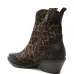 Ботинки с леопардовым принтом Ботинки с леопардовым принтом