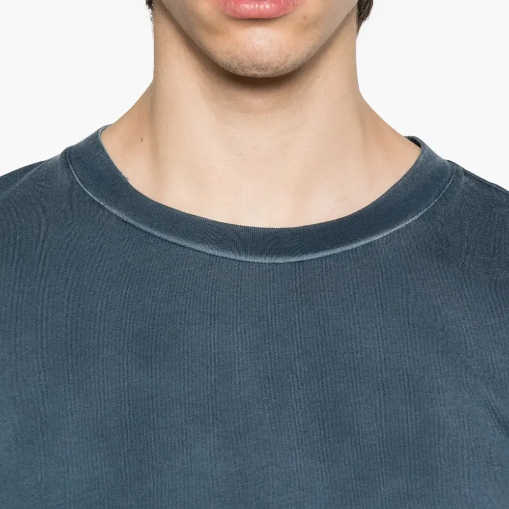 Футболка с круглым вырезом