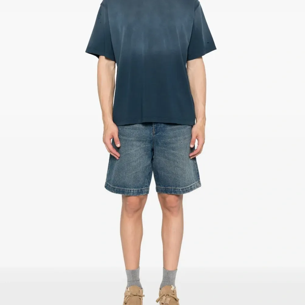 Футболка с круглым вырезом