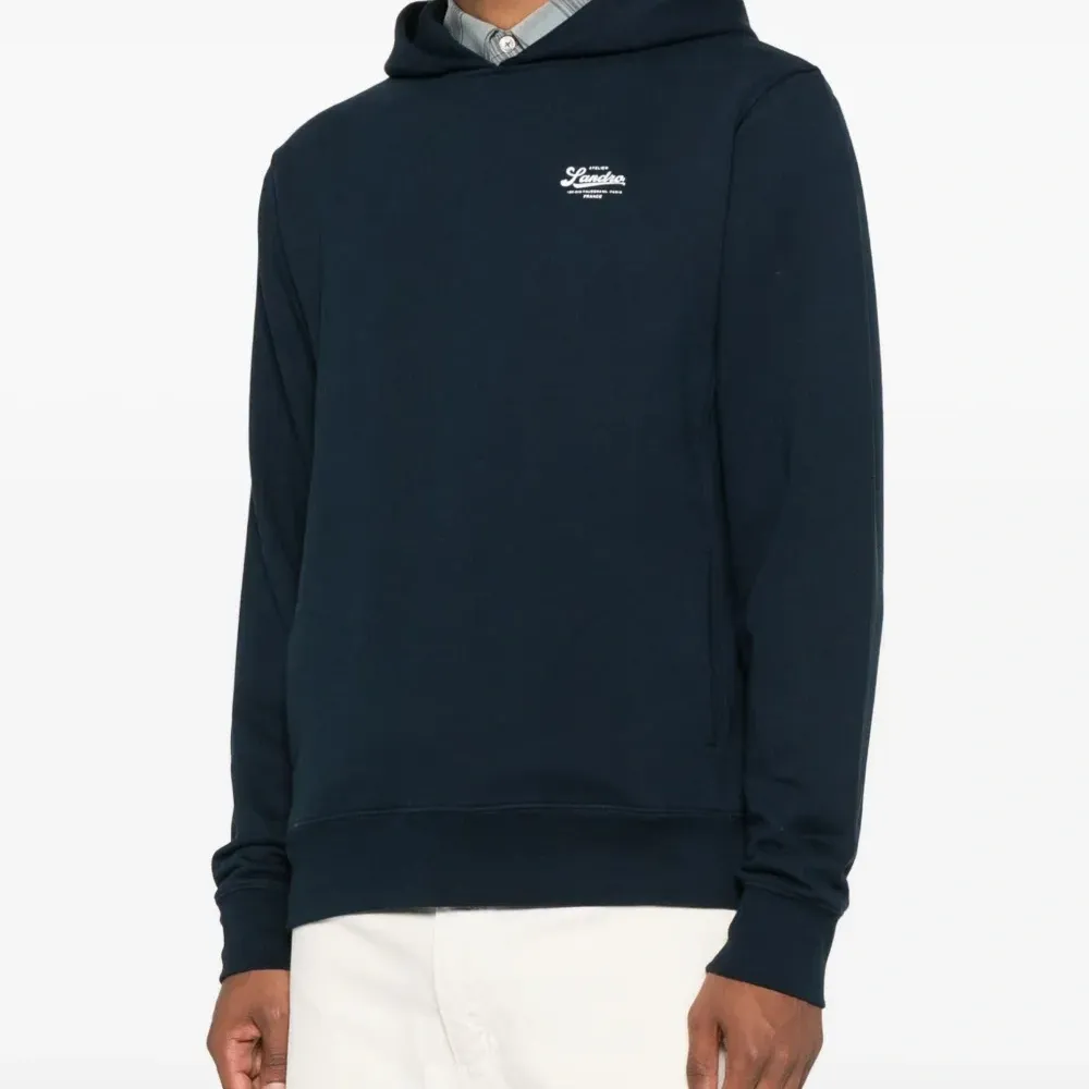 худи с логотипом