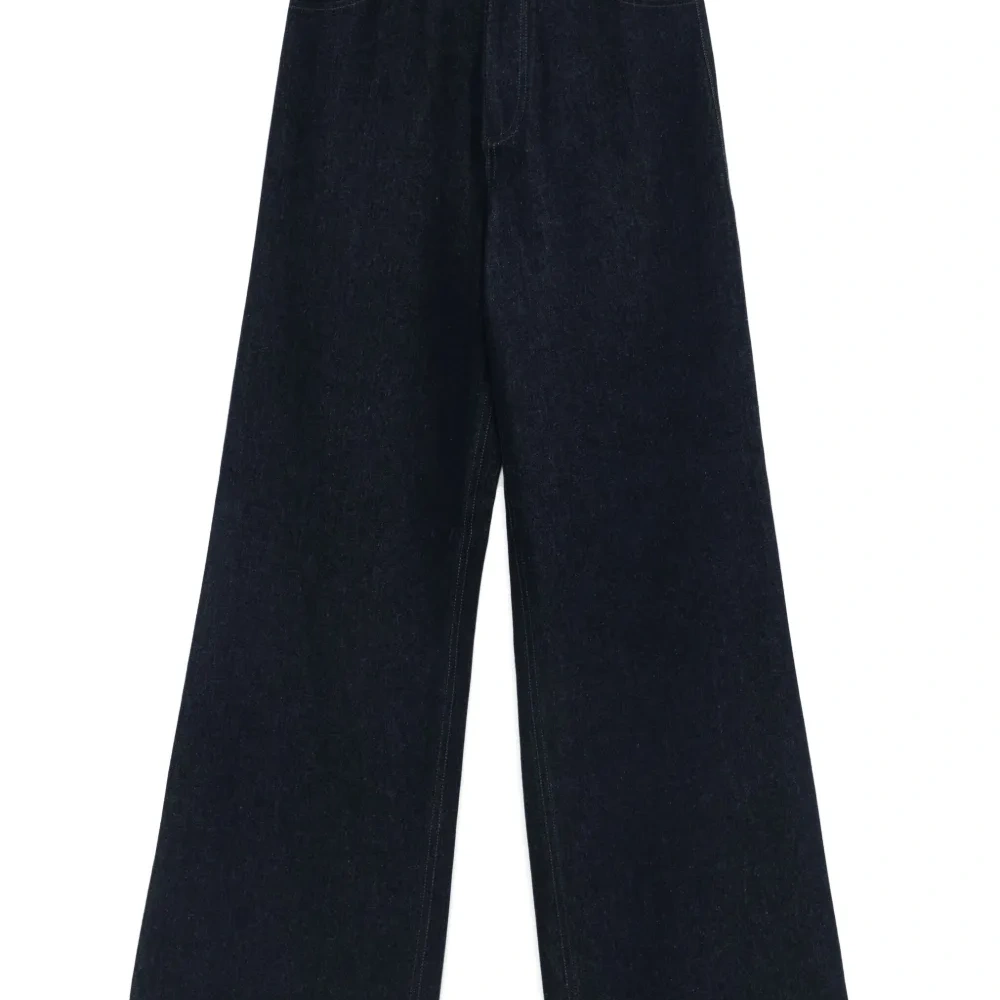 Широкие джинсы