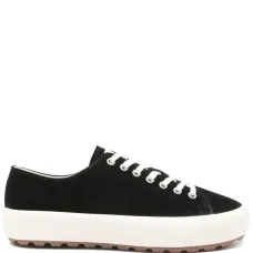 Кроссовки на шнуровке