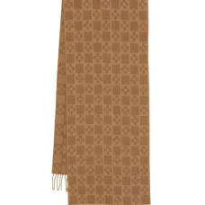 Шерстяной шарф с геометричным узором