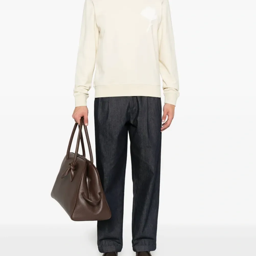 толстовка с цветочной аппликацией