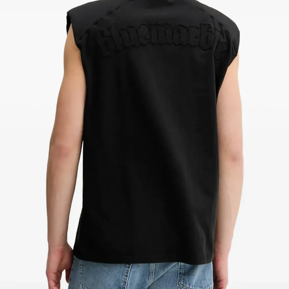 топ с вышивкой