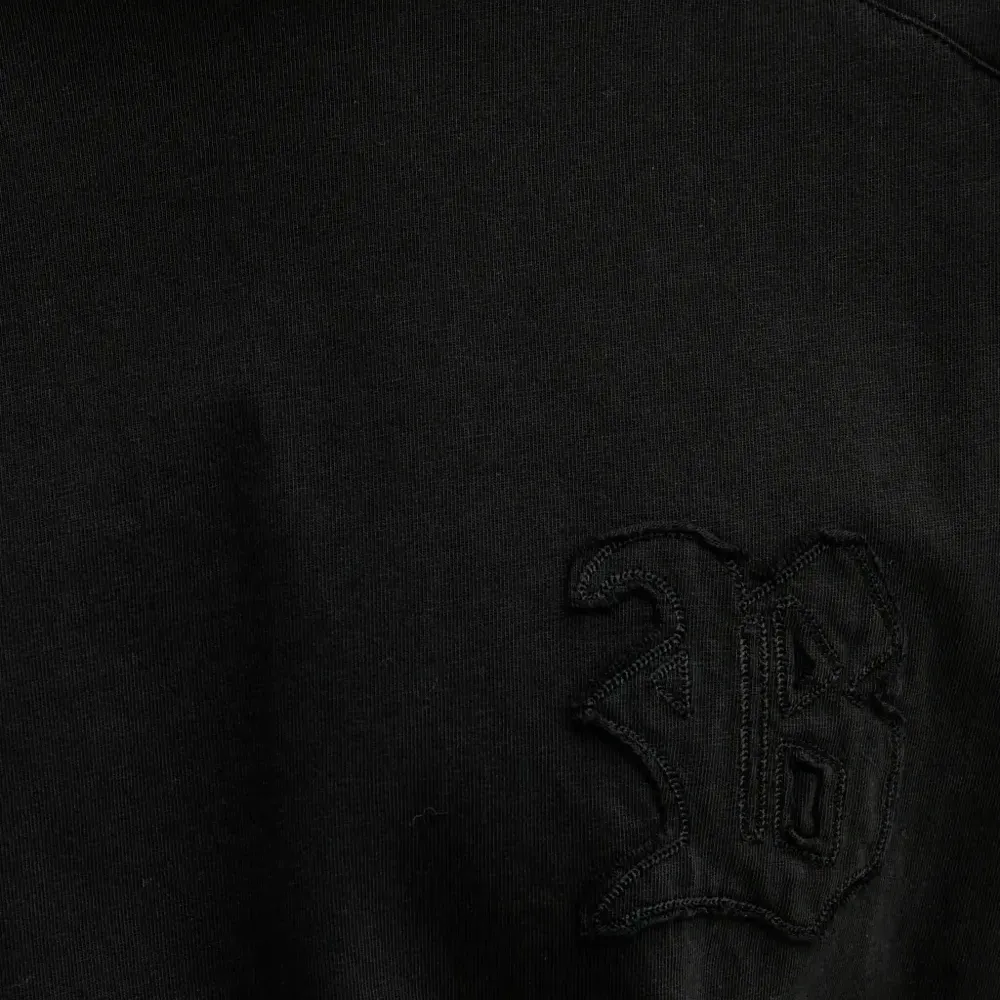 топ с вышивкой