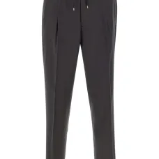 брюки с карманами