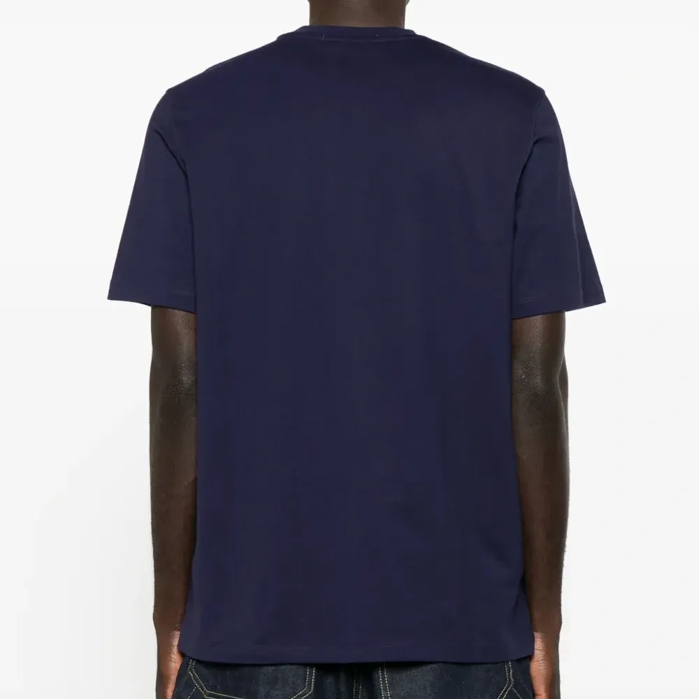 Футболка с логотипом