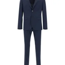 Костюм с однобортным пиджаком