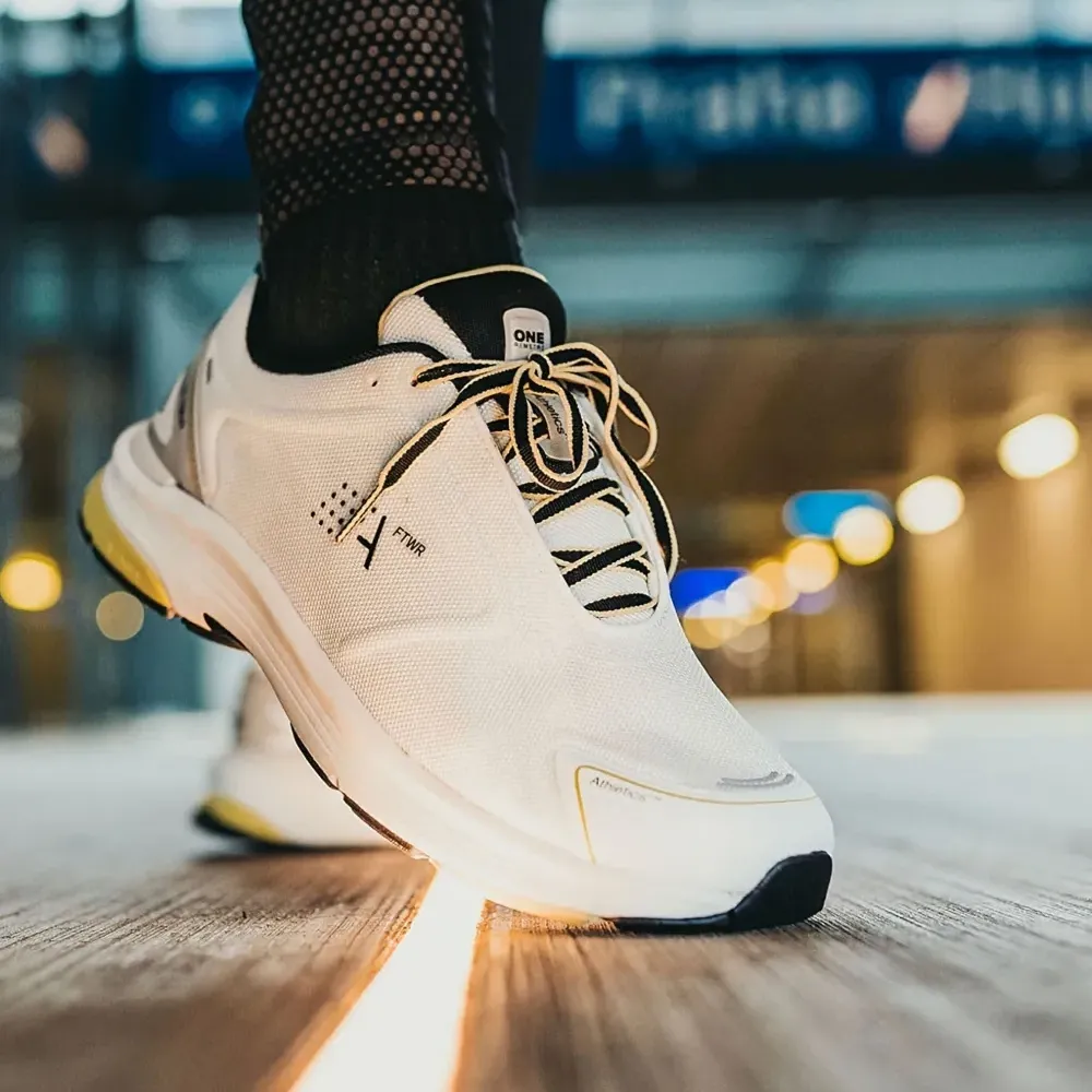 кроссовки One Remastered