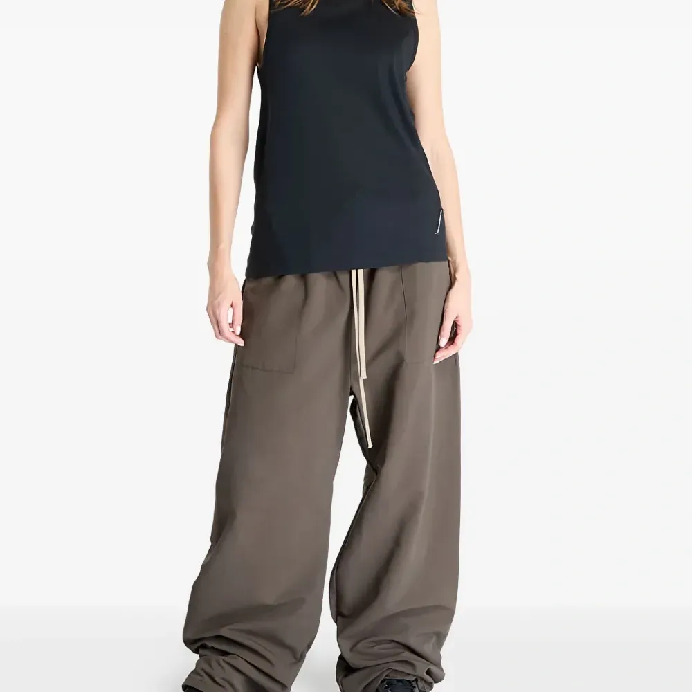 Топ без рукавов Топ без рукавов