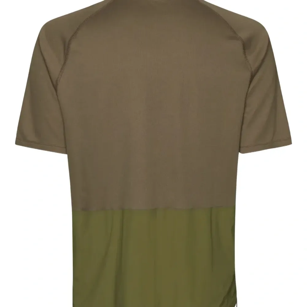 футболка Escapism с рукавами реглан футболка Escapism с рукавами реглан