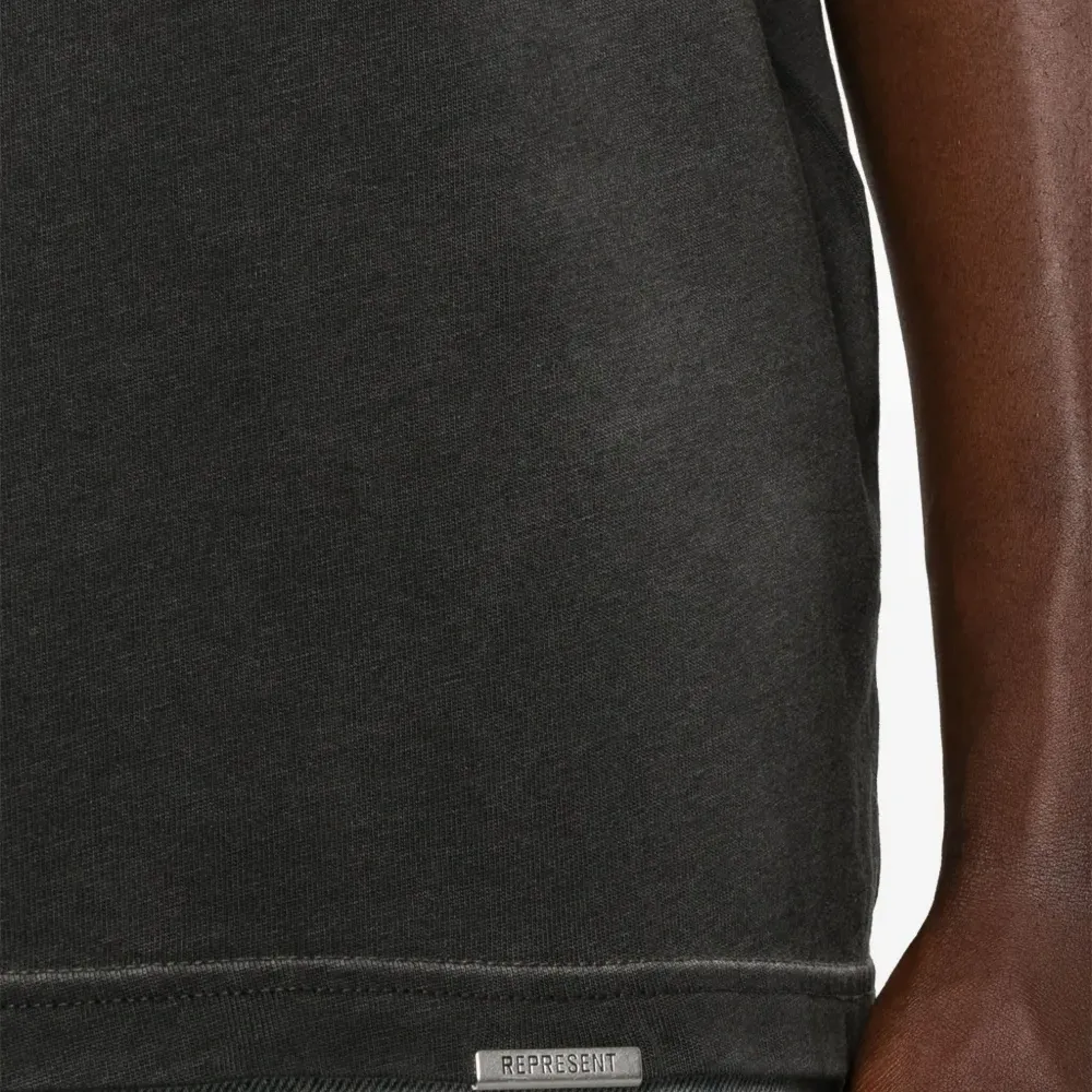 Футболка Owners Club из коллаборации с Oasis Футболка Owners Club из коллаборации с Oasis