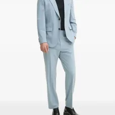 Костюм с однобортным пиджаком