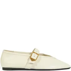 Туфли с пряжками