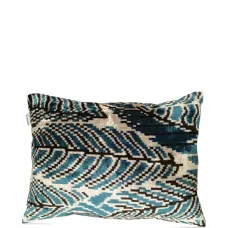 Декоративная подушка с узором